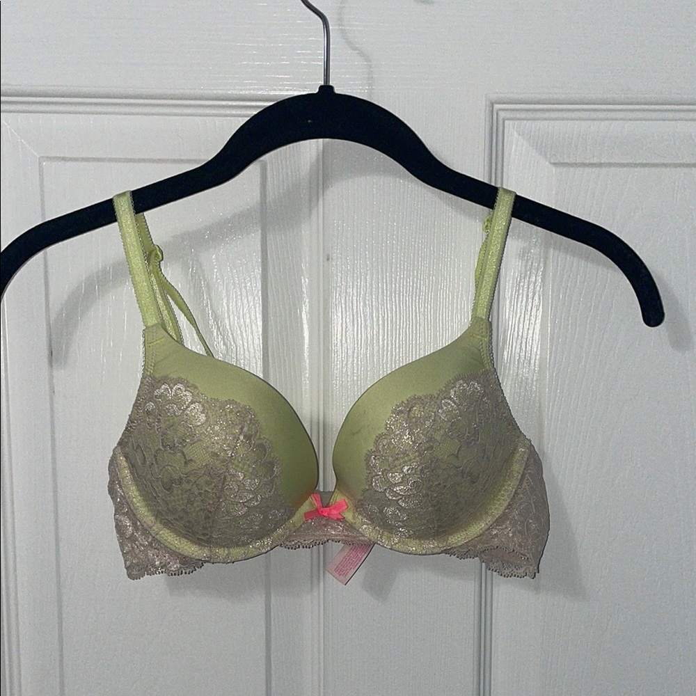 Victoria's Secret Yellow/Green Lace Bra